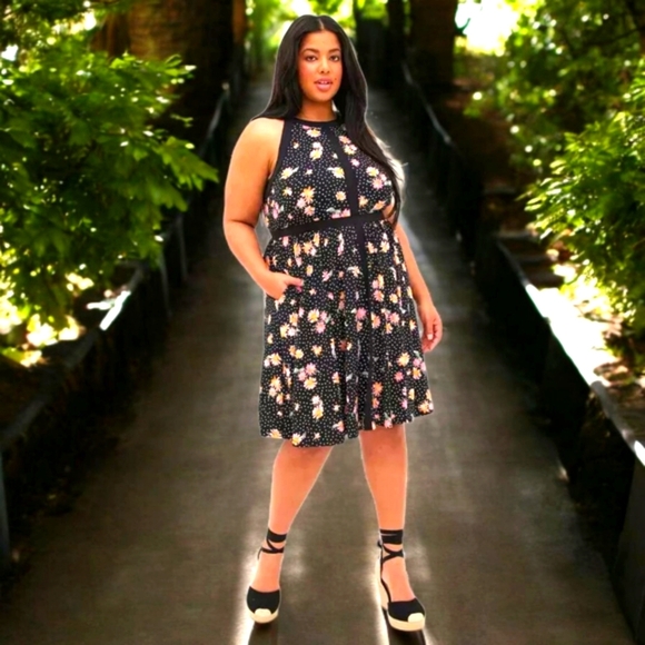 TORRID Plus Size Mini Studio Knit High Neck Floral Poka-Dot Skater Dress 3X - Picture 1 of 16